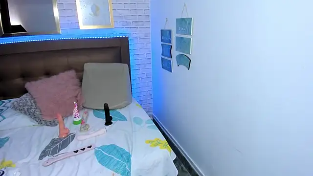 mila katts online show from 03.16.25