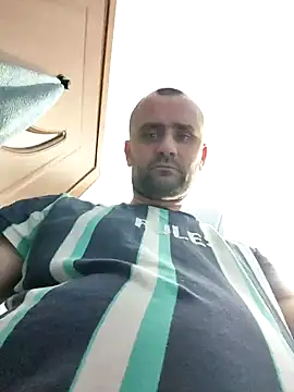 Snapshot of Govora chatting on 01.10.25 Govora online show from 01.10.25