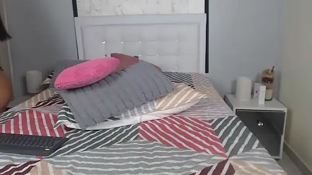 Sofia Blosom online show from 02.12.25