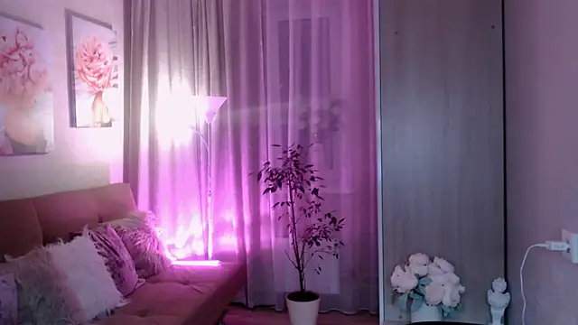 Snapshot of sensualEmilia chatting on 01.23.25 sensualEmilia online show from 01.23.25