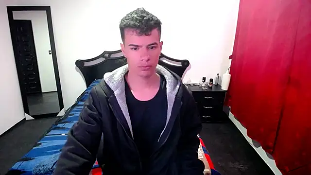 Snapshot of Deiby_casas chatting on 02.24.25 Deiby casas online show from 02.24.25