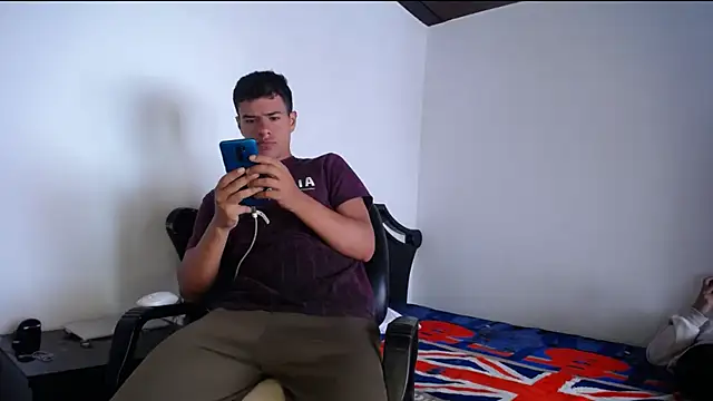 Snapshot of Deiby_casas chatting on 09.10.25 Deiby casas online show from 09.10.25