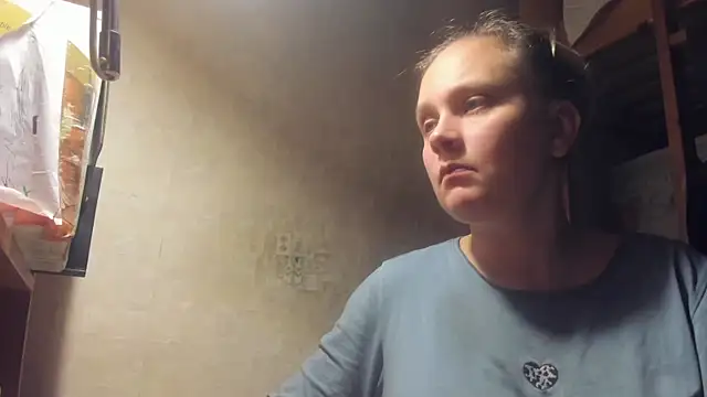 Snapshot of FrumCake chatting on 01.15.25 FrumCake online show from 01.15.25