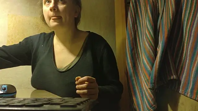 Snapshot of FrumCake chatting on 01.19.26 FrumCake online show from 01.19.26