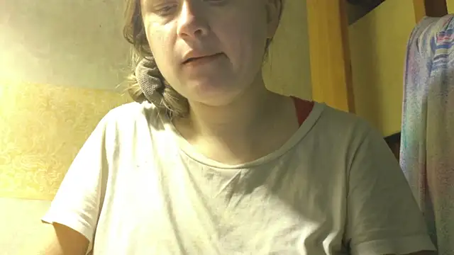 Snapshot of FrumCake chatting on 05.31.26 FrumCake online show from 05.31.26