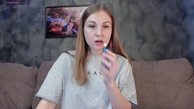 Snapshot of CassieMils chatting on 02.17.25 CassieMils online show from 02.17.25