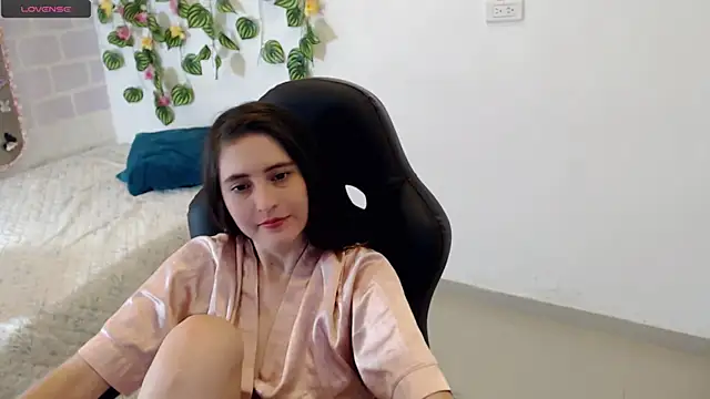 tania sweet   online show from 03.22.25