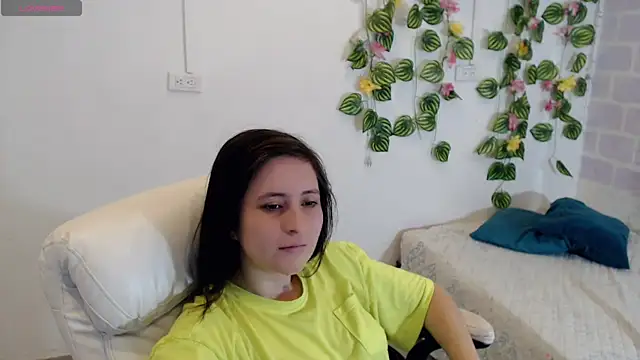 tania sweet   online show from 10.30.25