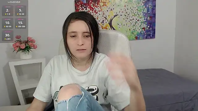 tania sweet   online show from 04.22.26
