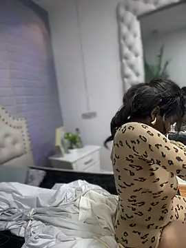 Snapshot of Tayra_Siny chatting on 03.02.25 Tayra Siny online show from 03.02.25