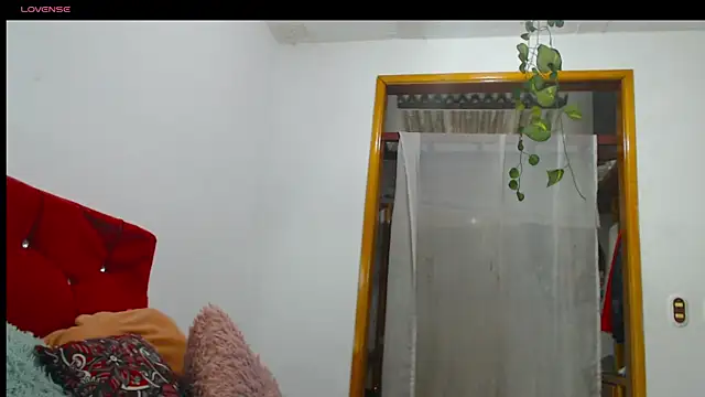 LAICK 01 online show from 04.29.26