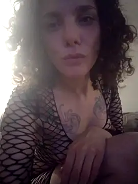 Snapshot of deftoolceles chatting on 11.01.25 deftoolceles online show from 11.01.25