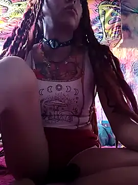 Snapshot of BABYUNICORN chatting on 12.08.24 BABYUNICORN online show from 12.08.24