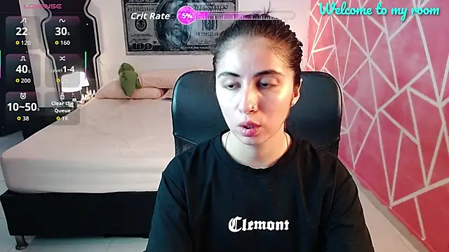 Snapshot of valentina_angel chatting on 10.30.25 valentina angel online show from 10.30.25