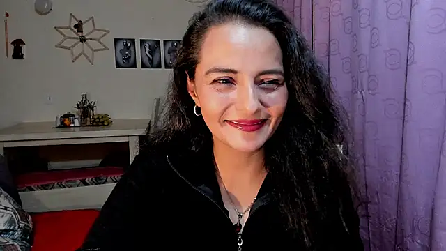 emma luxy online show from 04.08.26