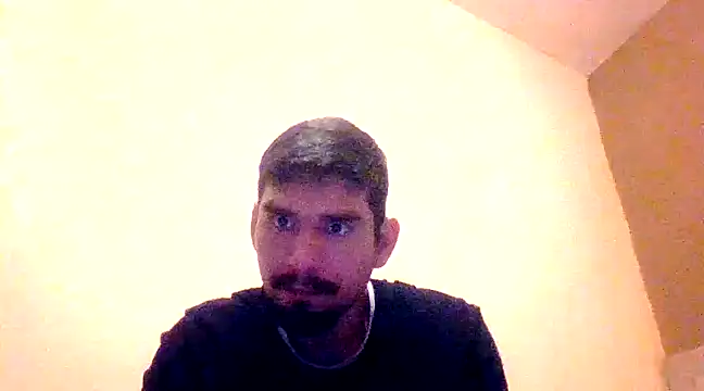 Snapshot of Tomthelong chatting on 02.27.25 Tomthelong online show from 02.27.25