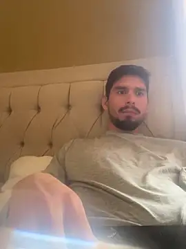 Snapshot of Tomthelong chatting on 03.11.25 Tomthelong online show from 03.11.25