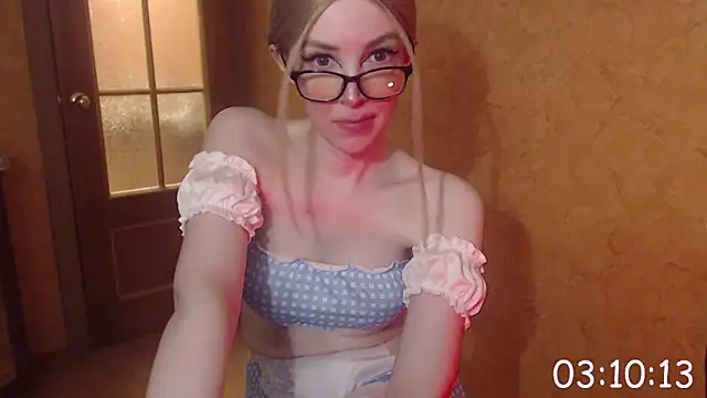 Snapshot of Sonitka chatting on 04.23.26 Sonitka online show from 04.23.26
