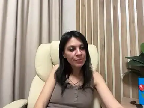 Snapshot of InjaAtHome chatting on 05.15.26 InjaAtHome online show from 05.15.26