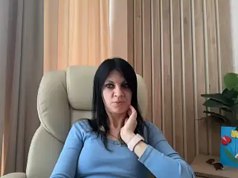 Snapshot of InjaAtHome chatting on 05.20.26 InjaAtHome online show from 05.20.26