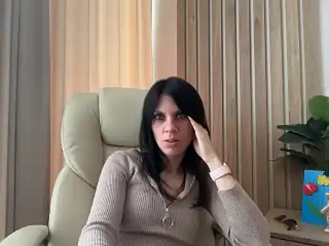 Snapshot of InjaAtHome chatting on 05.21.26 InjaAtHome online show from 05.21.26