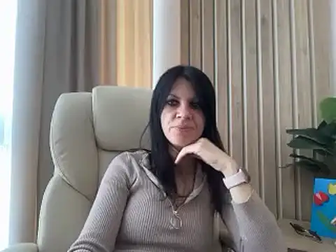 Snapshot of InjaAtHome chatting on 05.28.26 InjaAtHome online show from 05.28.26