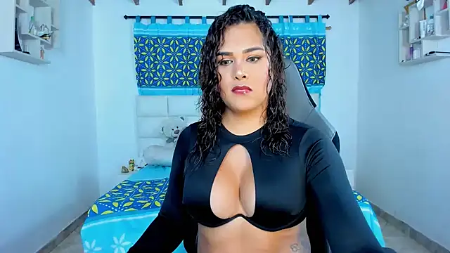 Snapshot of shadia-orozco chatting on 02.04.25 shadia-orozco online show from 02.04.25