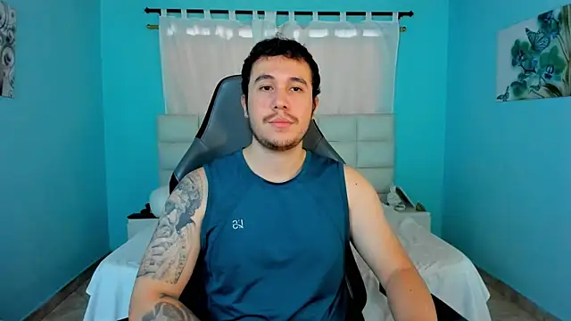 Snapshot of juan__jimenez chatting on 05.20.26 juan jimenez online show from 05.20.26