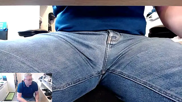 Snapshot of RicRockhard chatting on 02.06.26 RicRockhard online show from 02.06.26