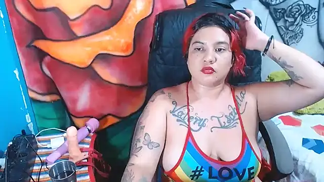 Snapshot of Dulce_domini chatting on 03.22.25 Dulce domini online show from 03.22.25