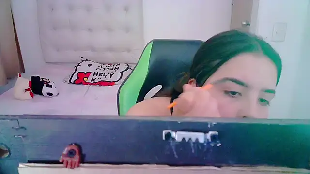  alicia z online show from 12.27.24