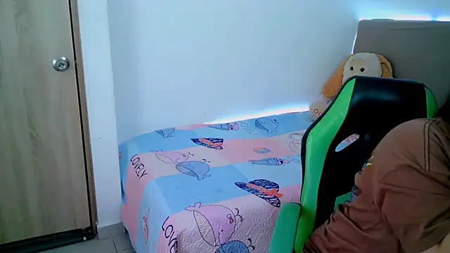  alicia z online show from 02.18.25