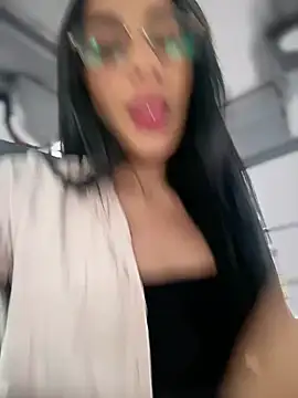 Snapshot of __IRIS__ chatting on 02.02.26 IRIS online show from 02.02.26