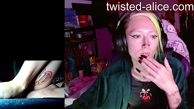 alicewonder09 online show from 06.05.26
