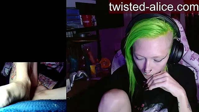 alicewonder09 online show from 06.08.26