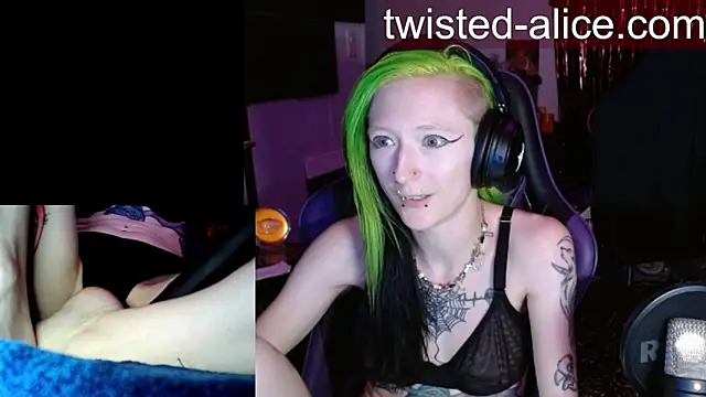 alicewonder09 online show from 06.24.26