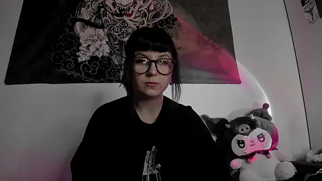 t0riayun0 online show from 01.11.25