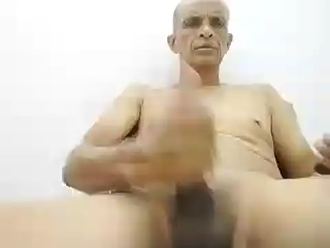 Snapshot of jrfm14 chatting on 12.25.24 jrfm14 online show from 12.25.24