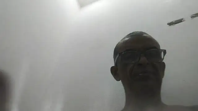 Snapshot of jrfm14 chatting on 09.29.25 jrfm14 online show from 09.29.25