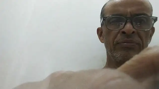 Snapshot of jrfm14 chatting on 10.11.25 jrfm14 online show from 10.11.25