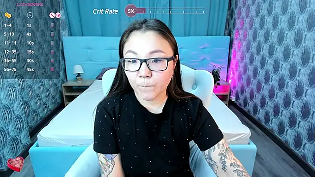 Snapshot of gentle_muse chatting on 12.21.24 gentle muse online show from 12.21.24