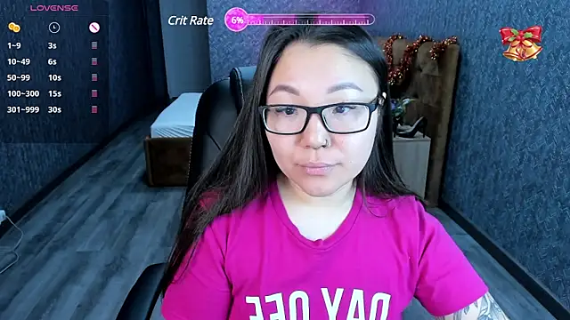 Snapshot of gentle_muse chatting on 12.27.24 gentle muse online show from 12.27.24