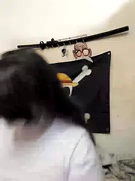 Snapshot of Snowbunnycake_131 chatting on 12.26.24 Snowbunnycake 131 online show from 12.26.24