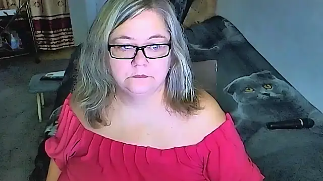 Snapshot of sex2 chatting on 09.19.25 sex2 online show from 09.19.25