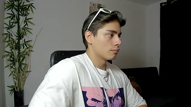 Giordano Russo online show from 02.18.25