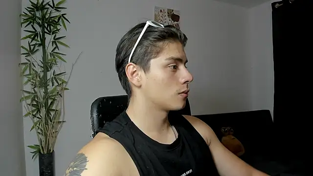 Giordano Russo online show from 02.18.25