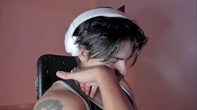 Giordano Russo online show from 11.17.25