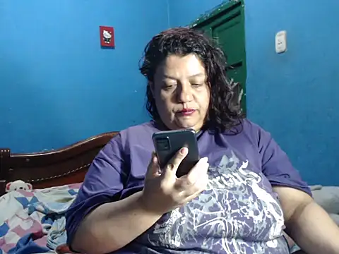 Snapshot of Lauren_baby chatting on 05.21.26 Lauren baby online show from 05.21.26
