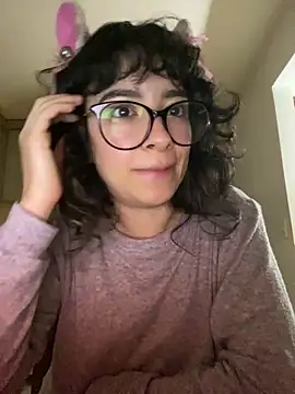 Snapshot of _Lunnaa_ chatting on 01.16.26 Lunnaa online show from 01.16.26