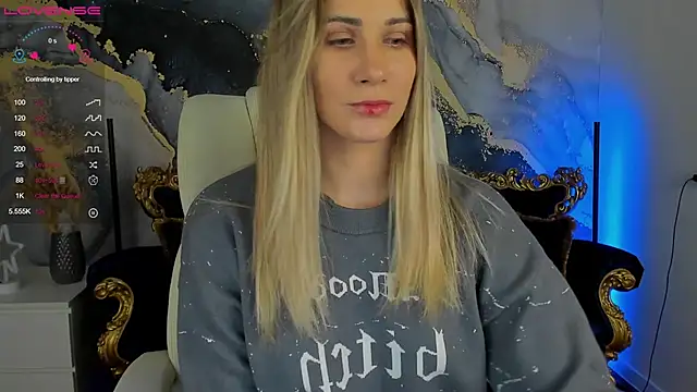 Snapshot of CassandraGood chatting on 12.04.24 CassandraGood online show from 12.04.24